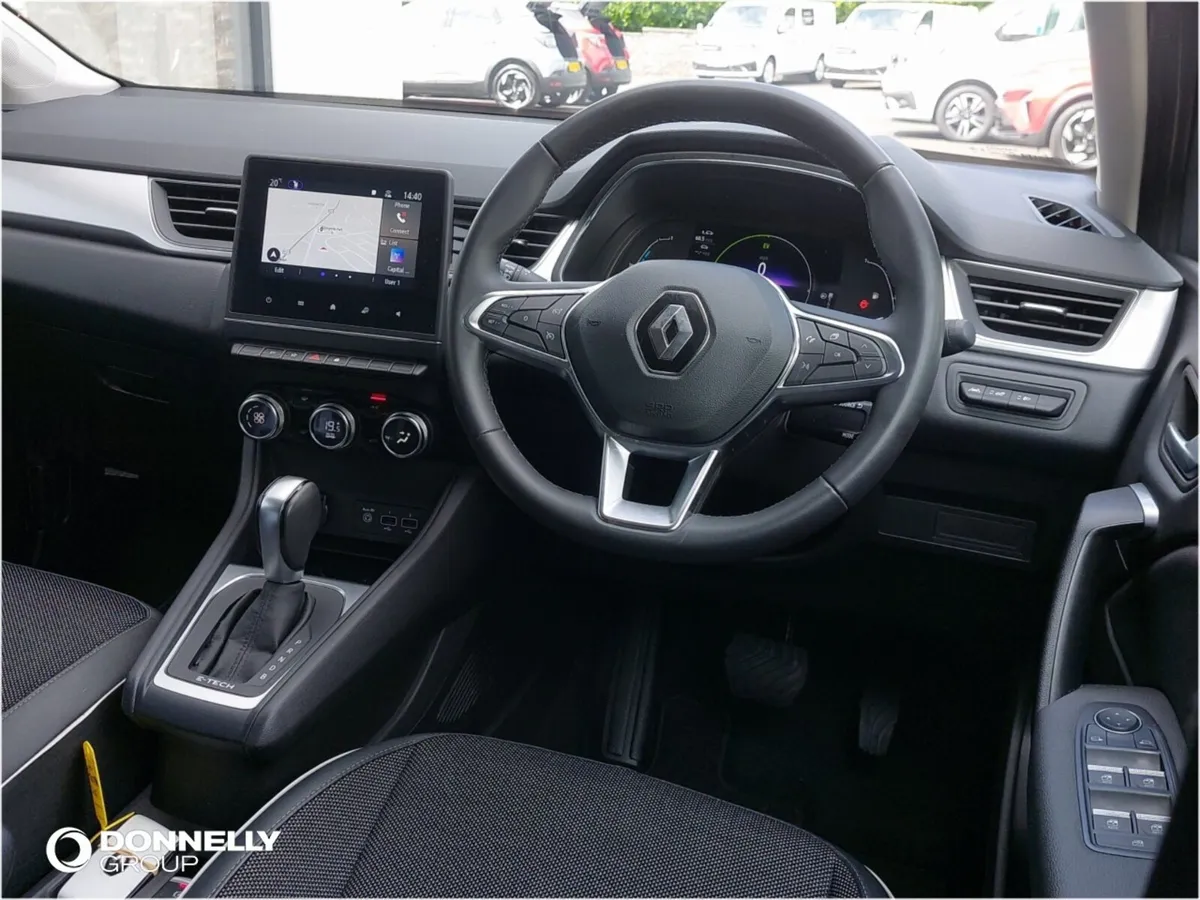 Renault Captur Hatchback SE Edition - Image 4