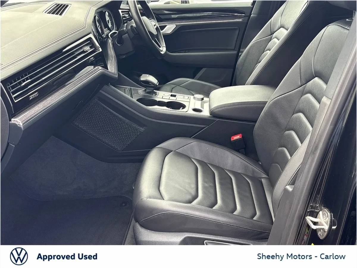 Volkswagen Touareg 3.0tdi Commercial 5DR A/T - Image 4