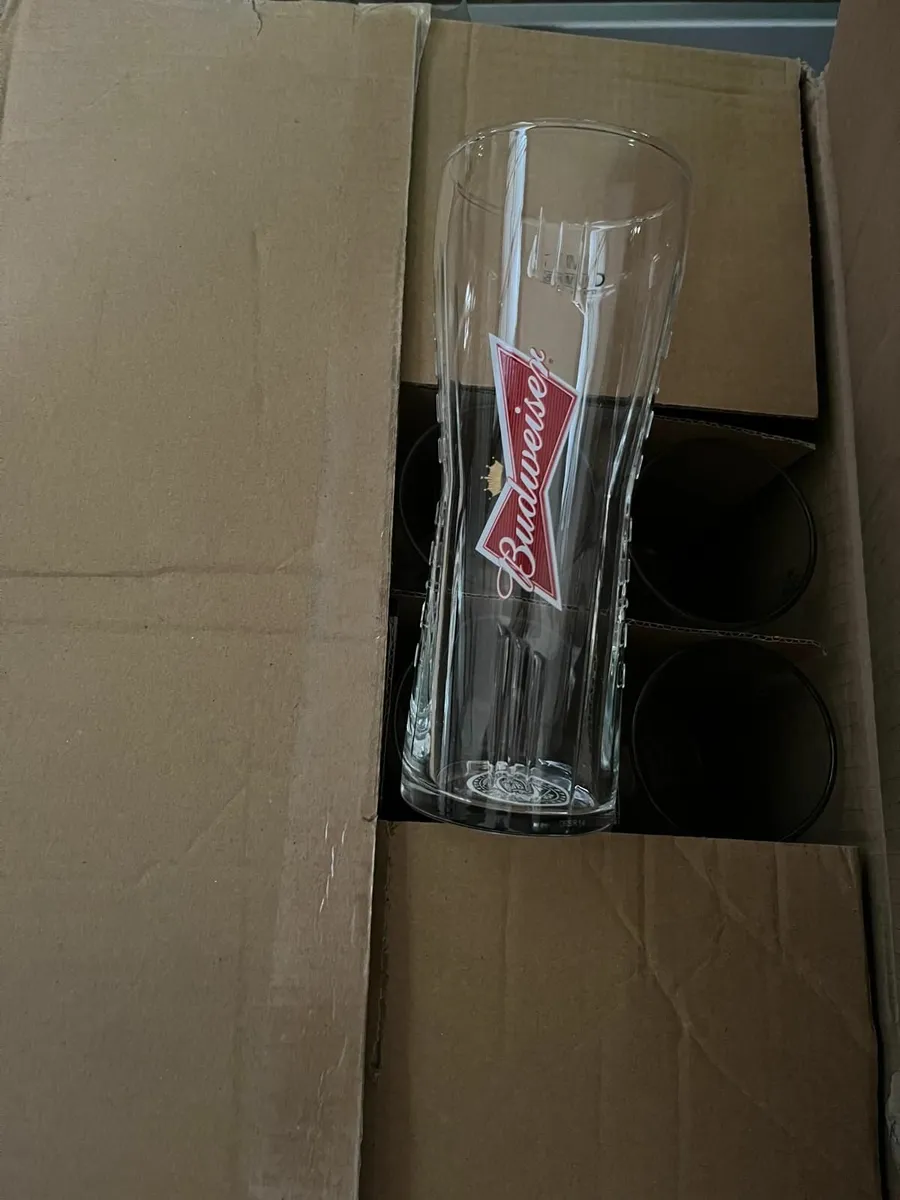 pint glasses - Image 1