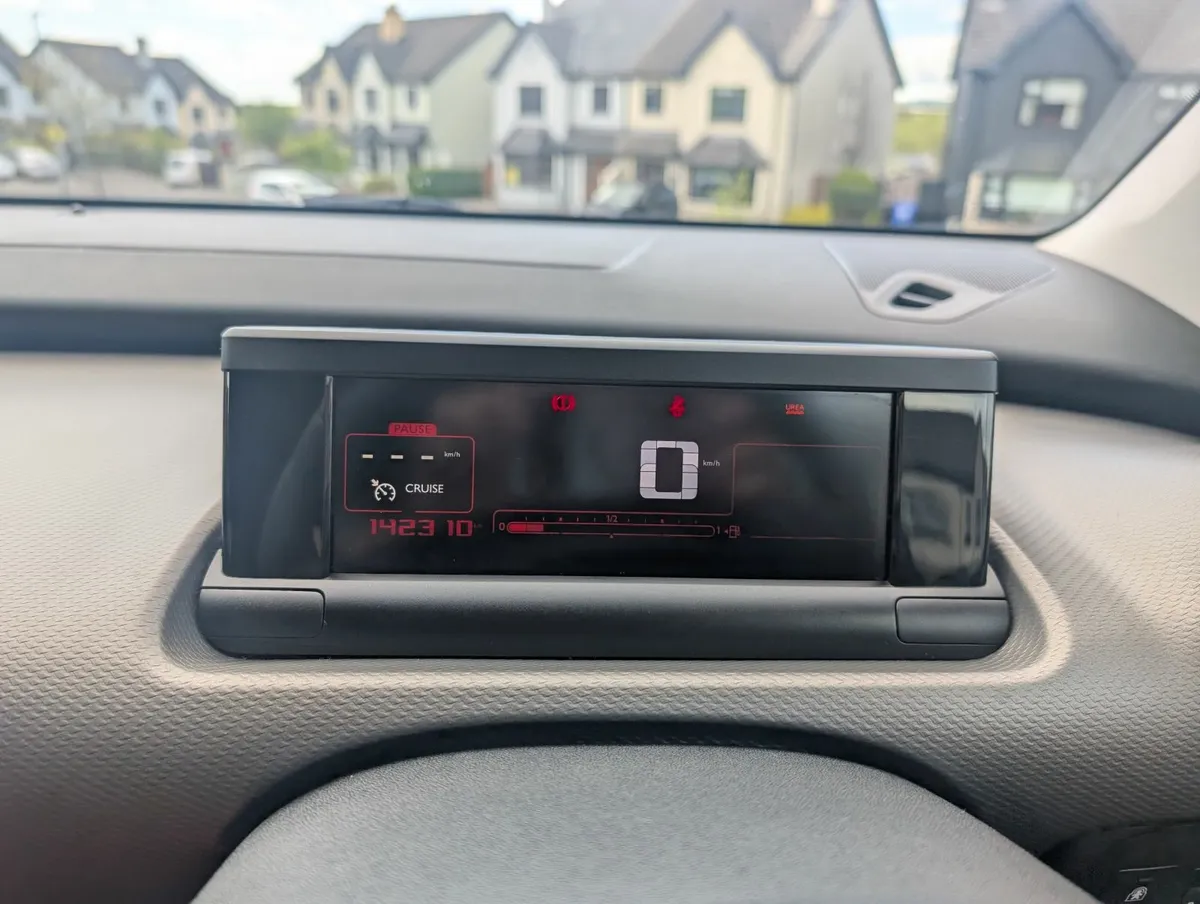 Citroen C4 Cactus 2016 - Image 2