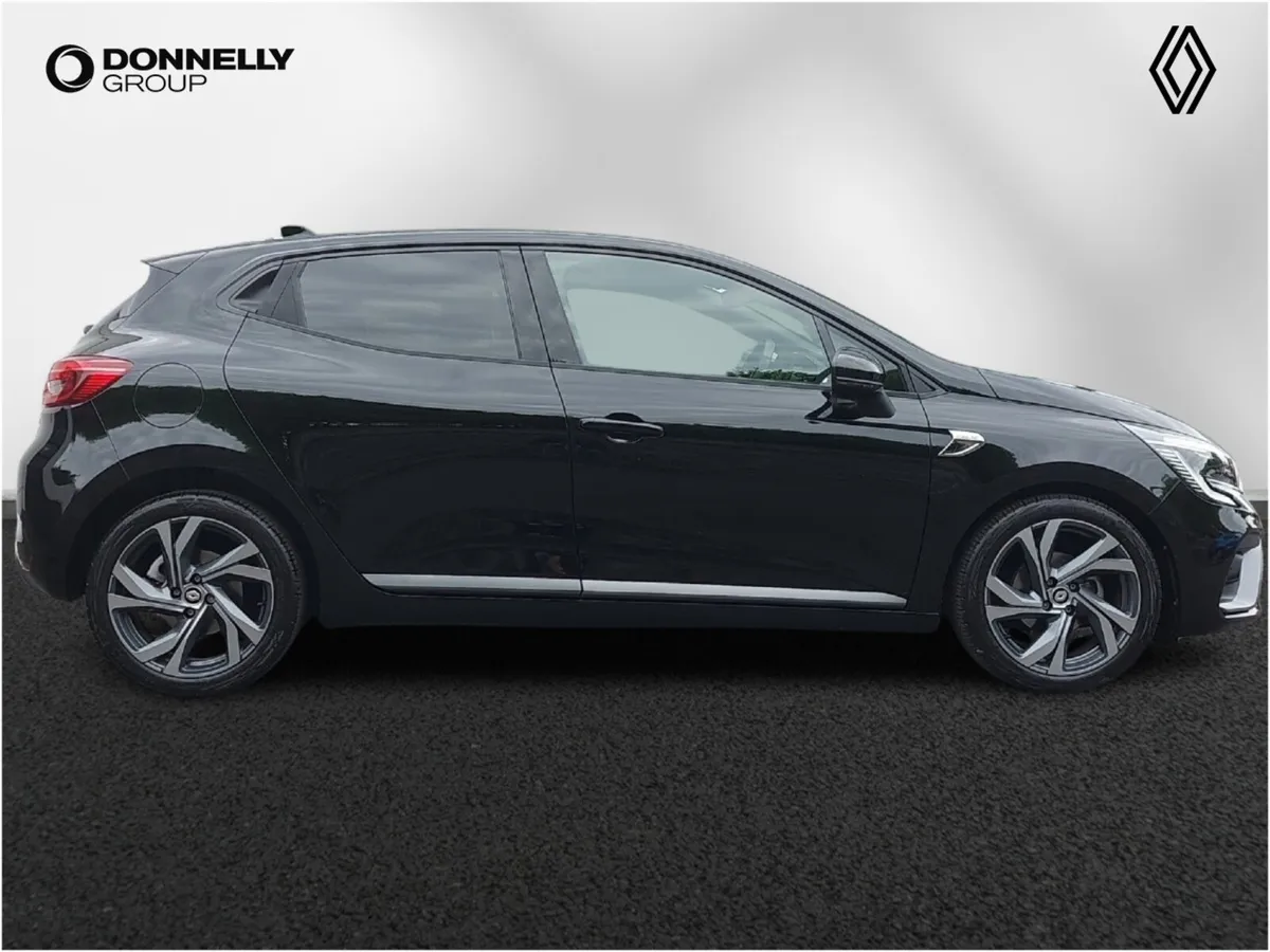 Renault Clio Hatchback RS Line - Image 3