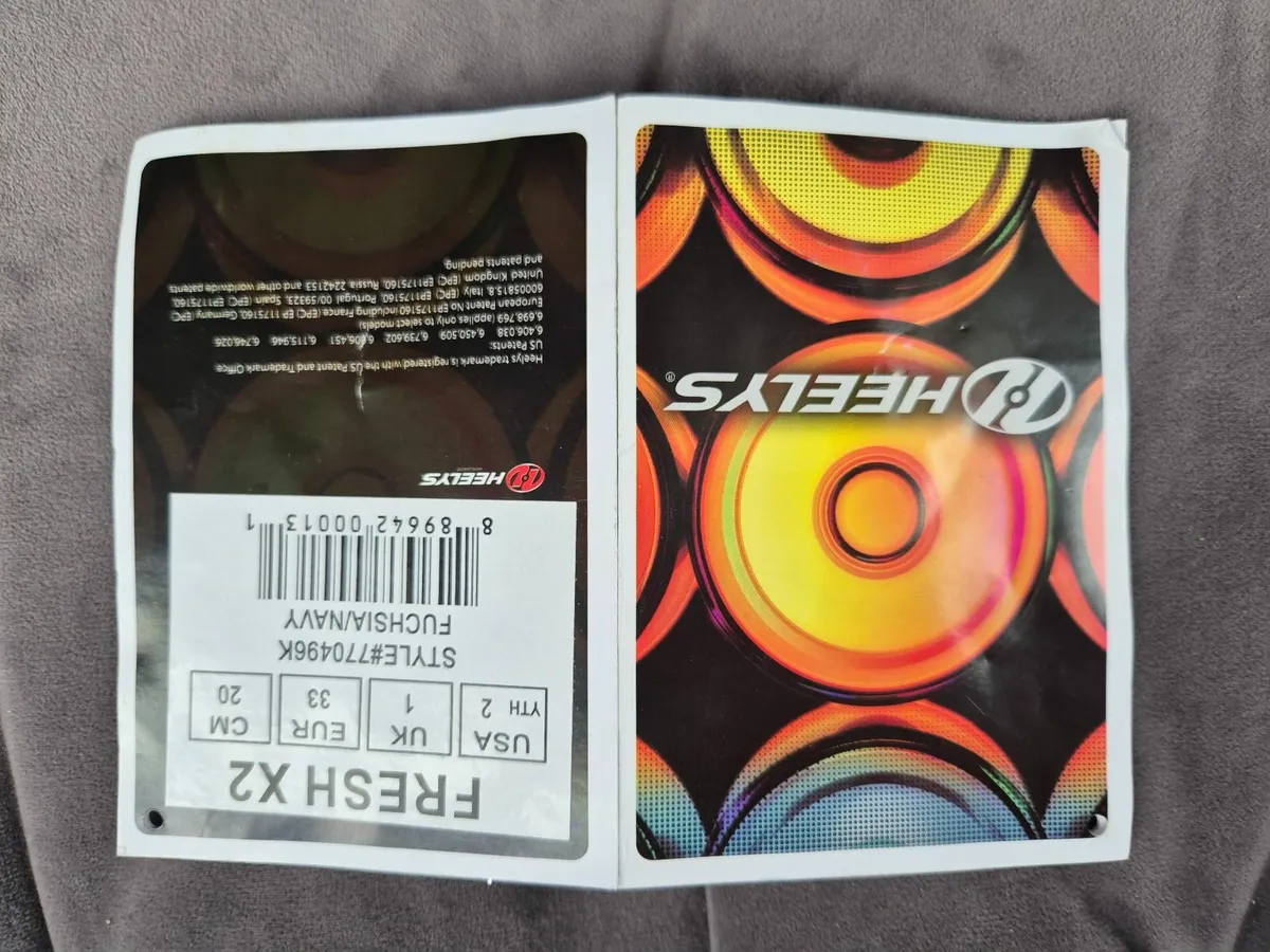 Heelys shoes size uk1 or Eur33 - Image 3