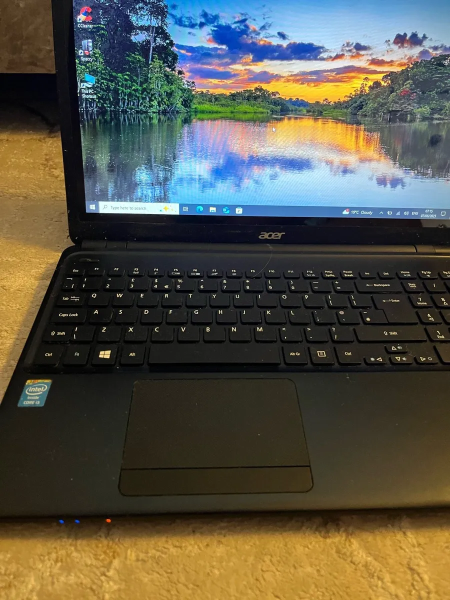 Acer touchscreen laptop - Image 3