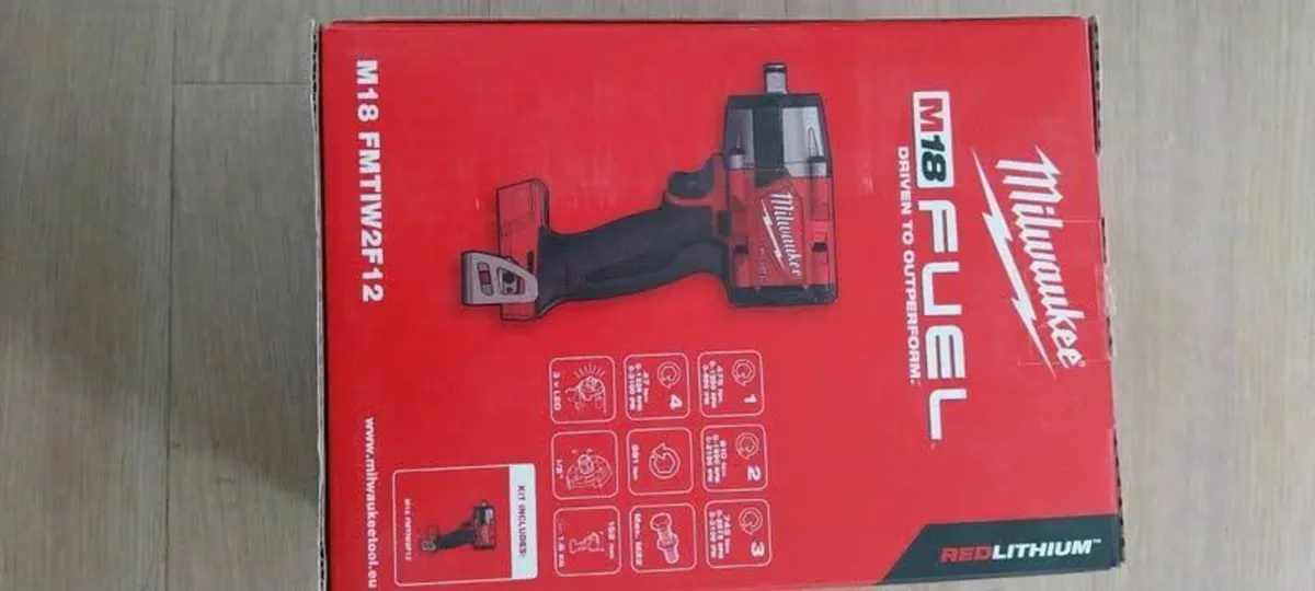 Milwaukee M18 FMTIW2F12 Impact Wrench + Sockets - Image 3