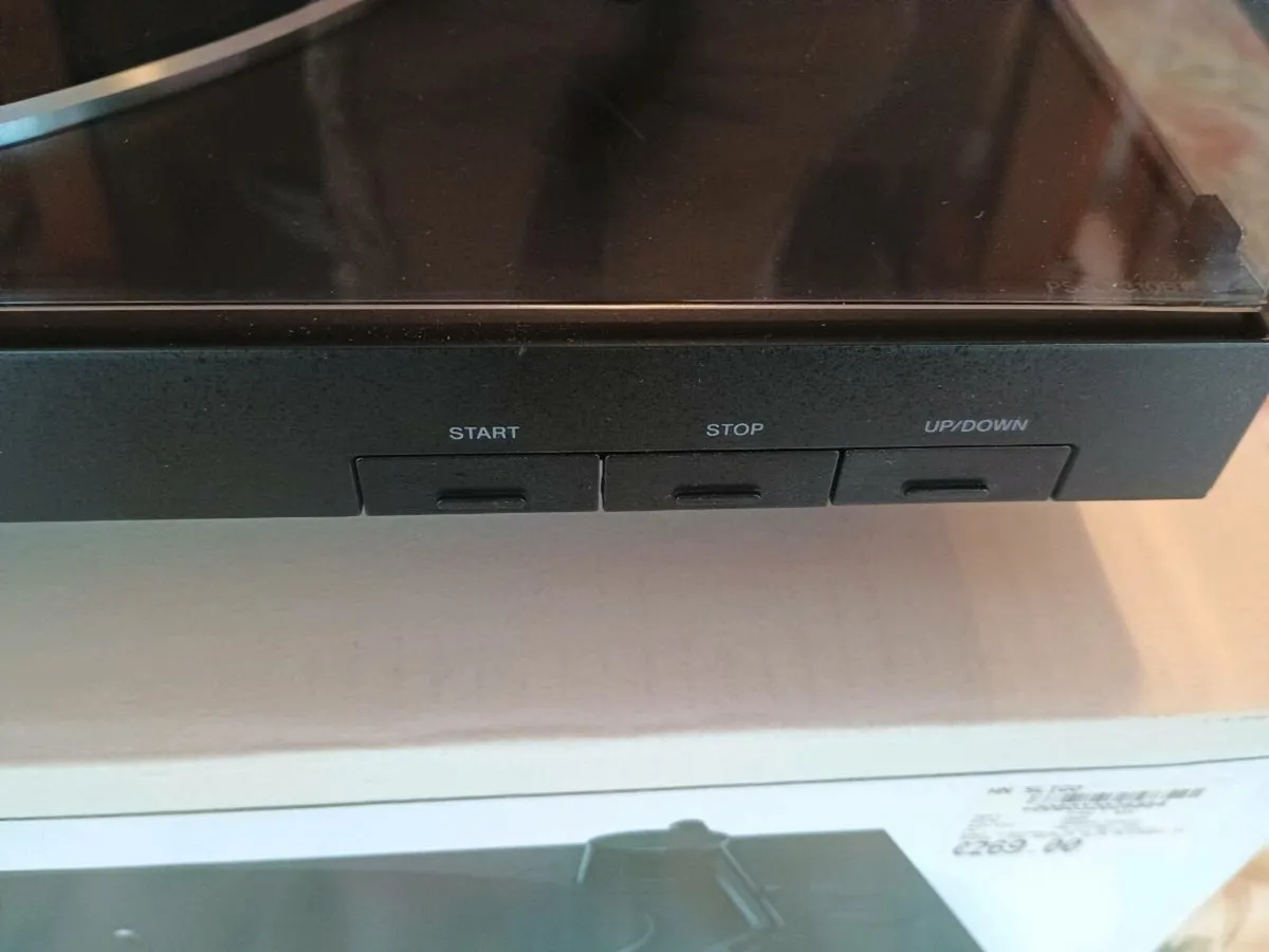 Sony auto/Bluetooth turntable - Image 3