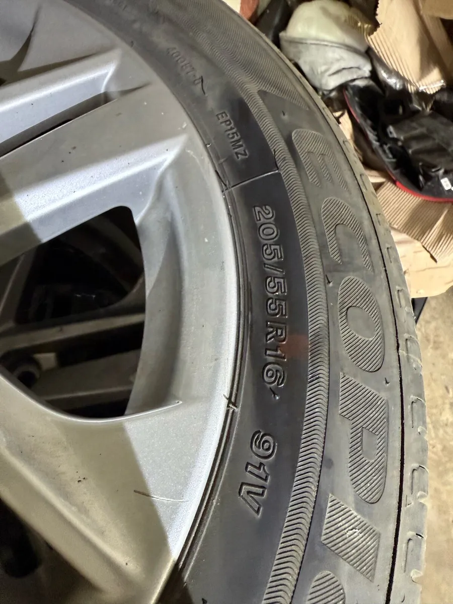 Toyota alloy wheels set 16” - Image 2
