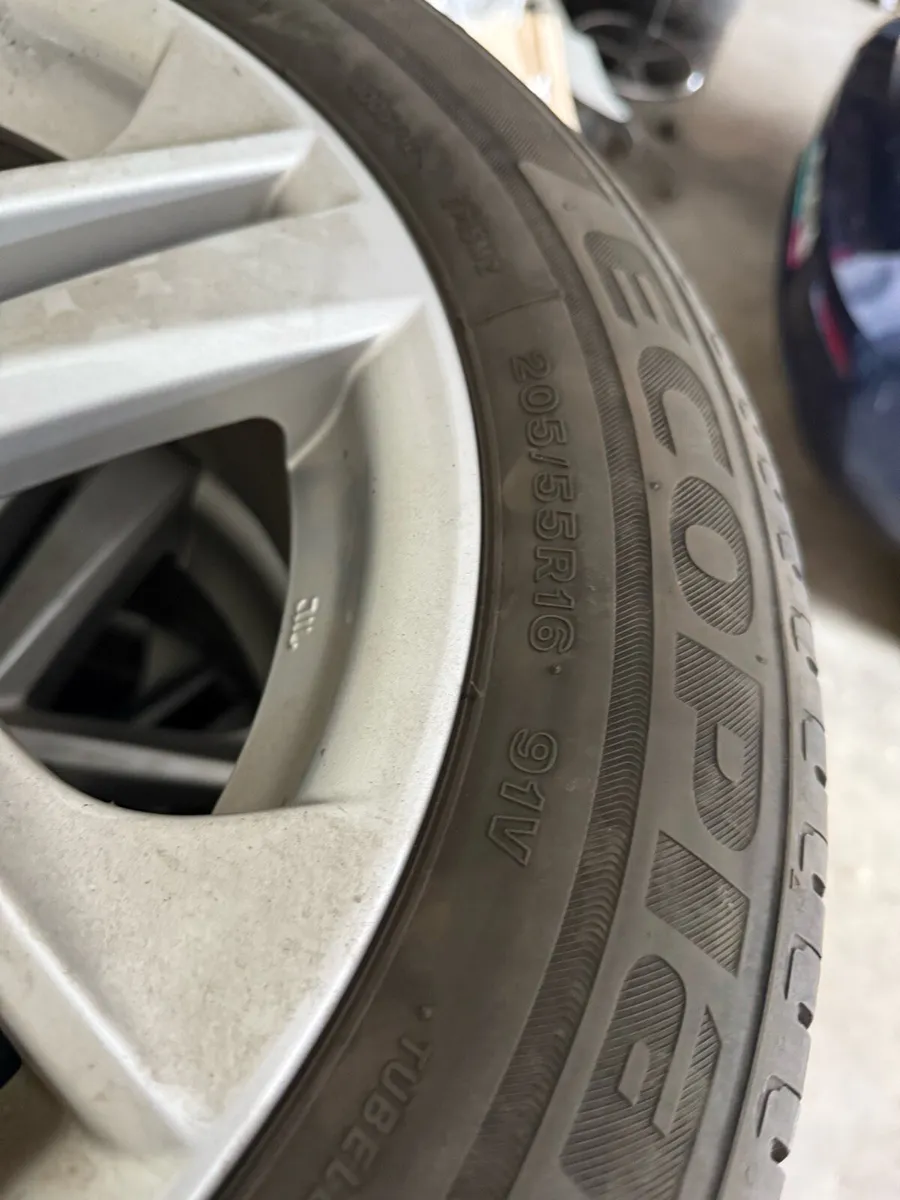 Toyota alloy wheels set 16” - Image 3