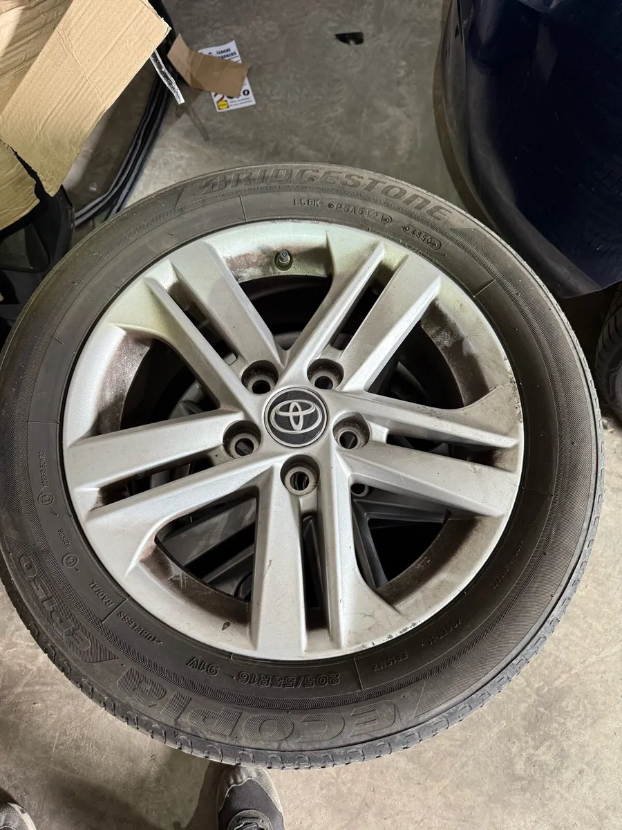 Toyota alloy wheels set 16” - Image 4