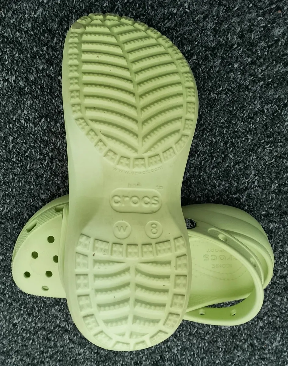 crocs uk6/7 - Image 3