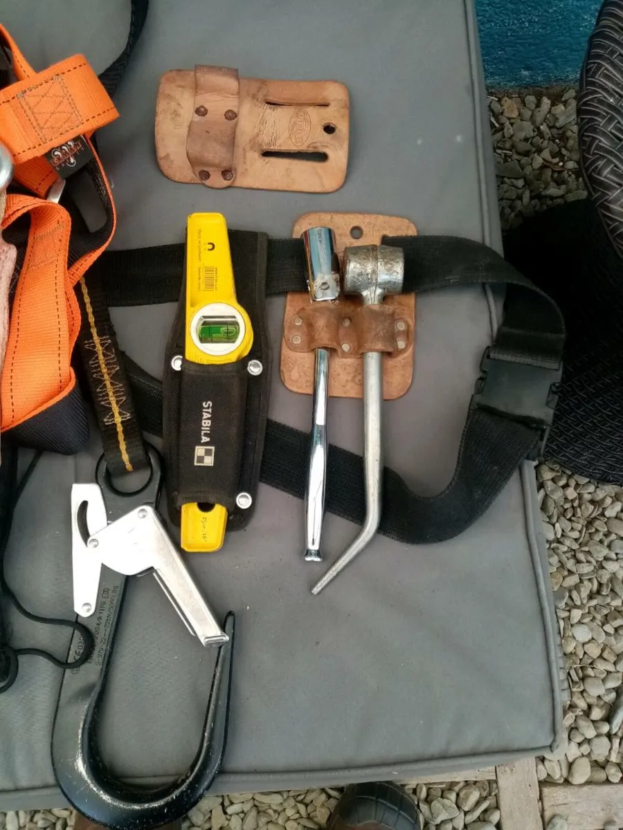 Scaffolders Tool Belt with Safety Harness - Image 2