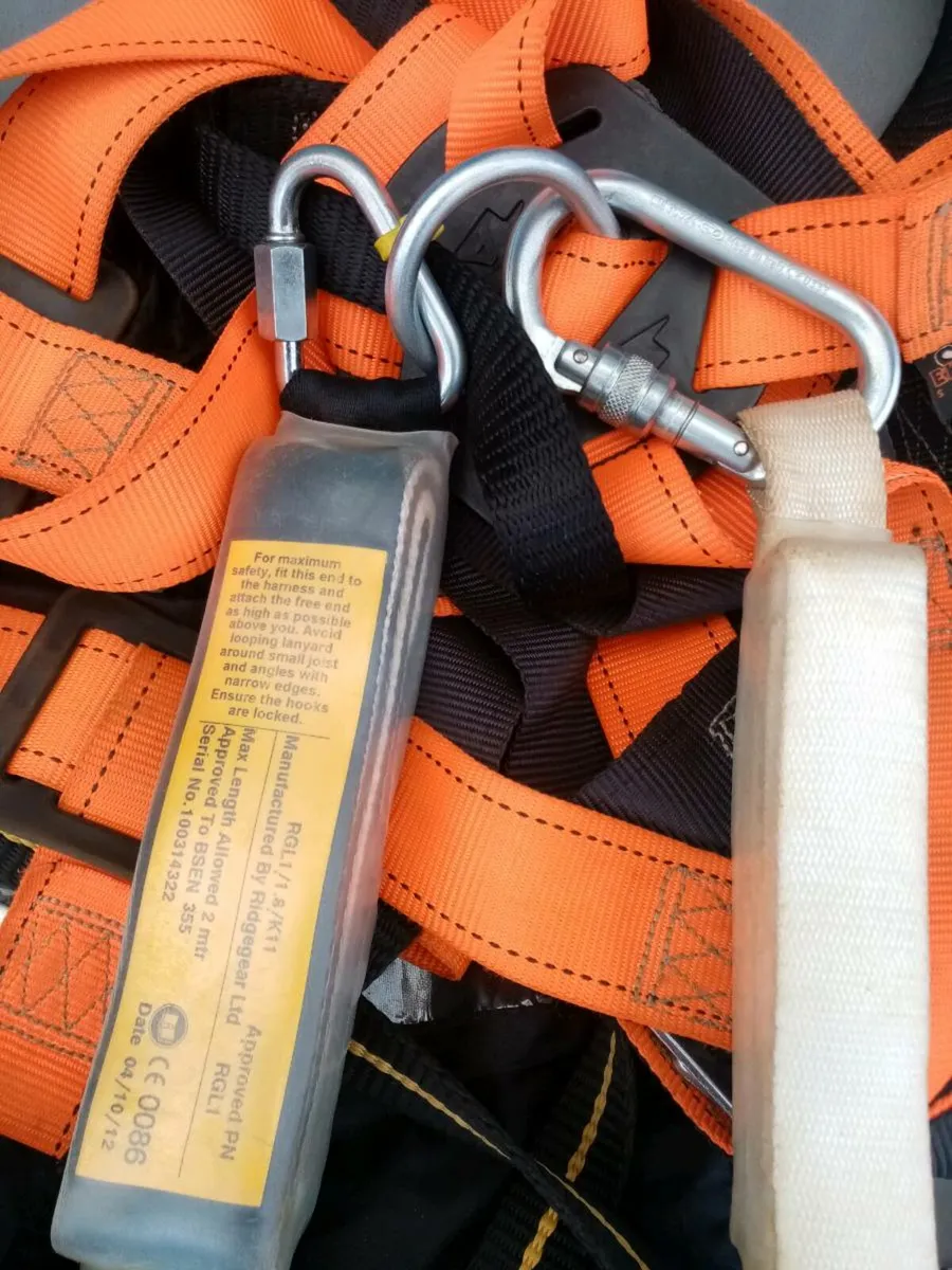 Scaffolders Tool Belt with Safety Harness - Image 4