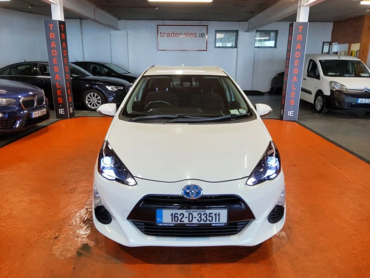 Toyota Aqua 1.8 Hybrid - Image 1