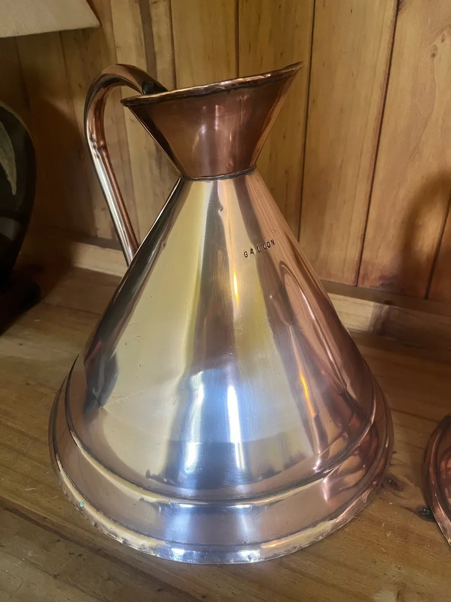 Antique Copper Graduating Haystack Measure Jugs - Image 4