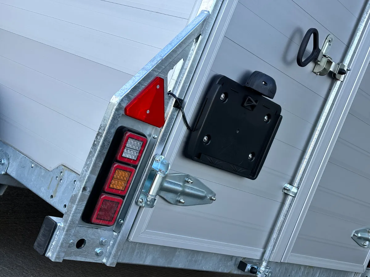 Nugent Box Trailer - Image 2