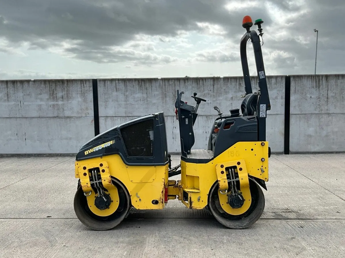 BOMAG BW100AD-5 RIDE ON DOUBLE DRUM ROLLER - Image 3