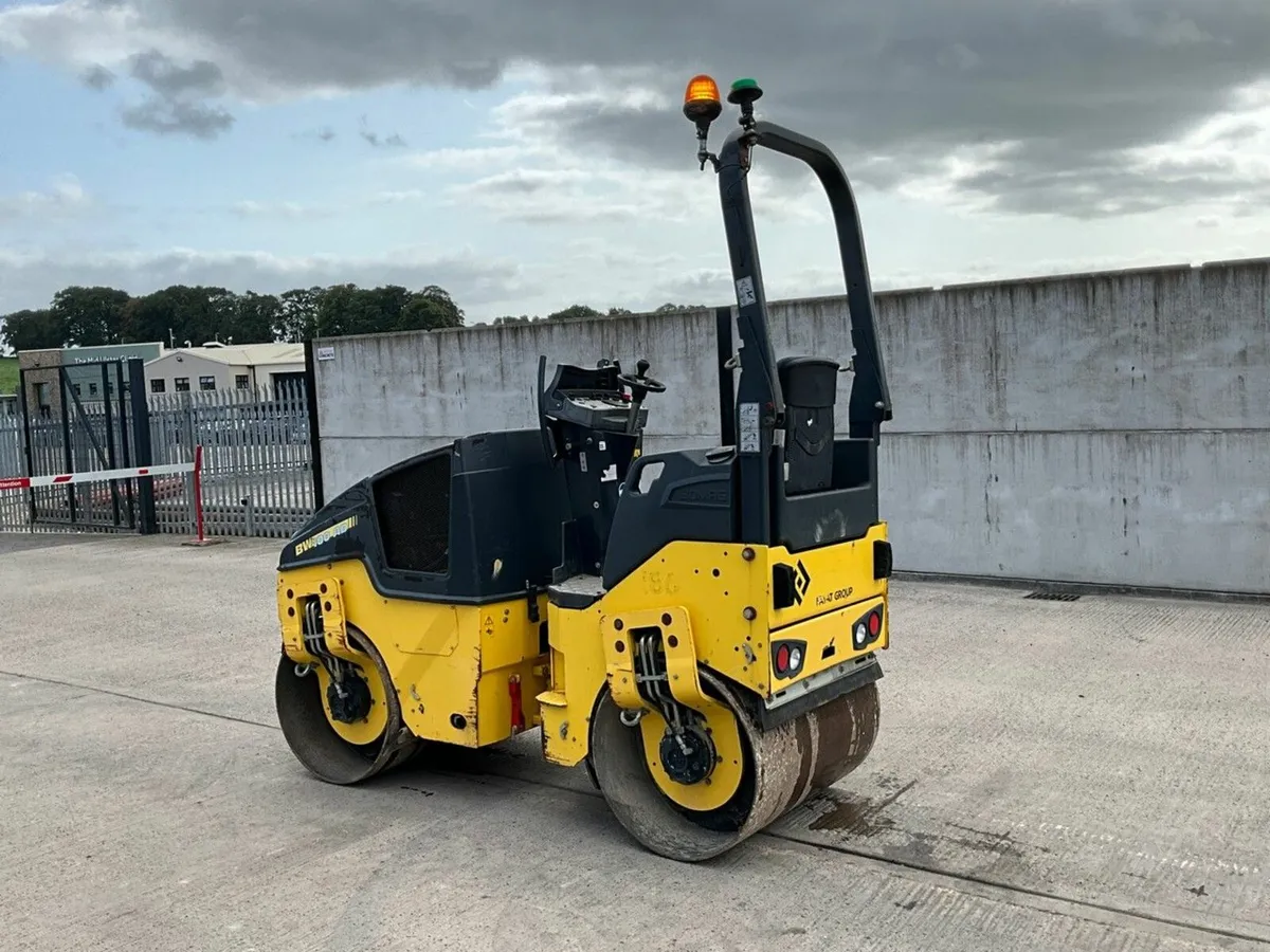 BOMAG BW100AD-5 RIDE ON DOUBLE DRUM ROLLER - Image 4