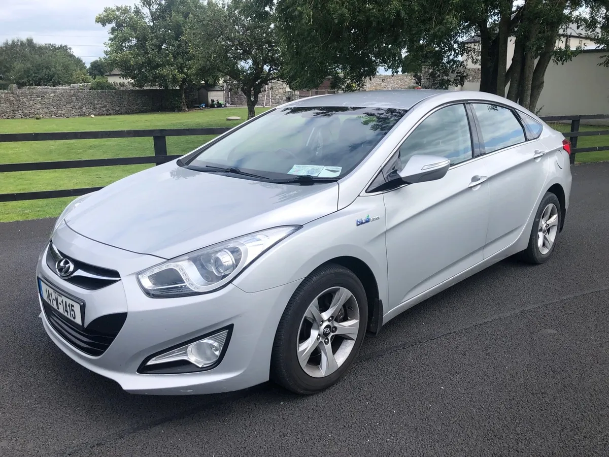 Hyundai i40 executive - Image 2