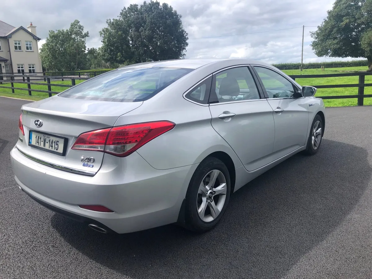 Hyundai i40 executive - Image 3