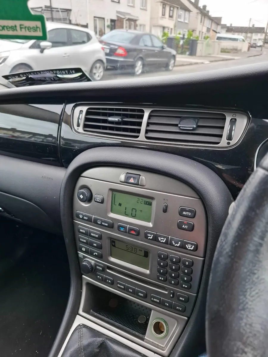 Jaguar X-Type 2008 - Image 1
