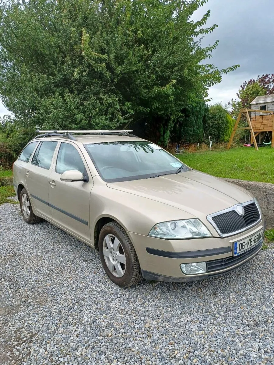 SKODA OCTAVIA ESTATE DIESEL - Image 1