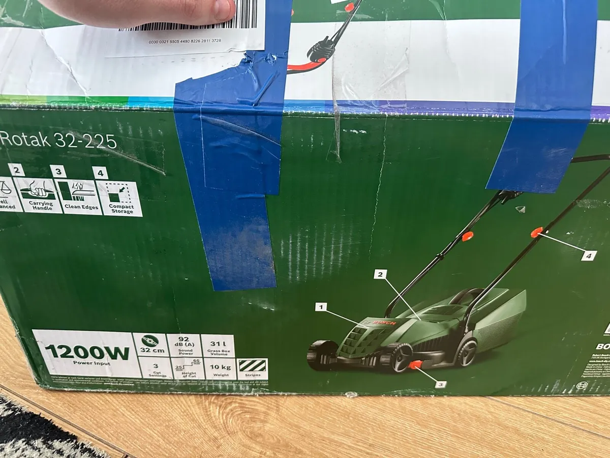 Bosh Lawnmower Rotak 32-225 - Image 1