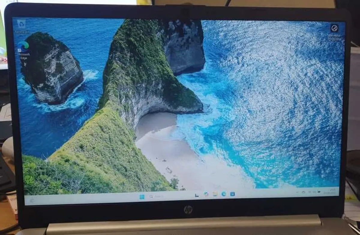 HP 15s-eq1516sa 15.6" Laptop - AMD Ryzen 3, 16/256GB ,Silver - Image 1