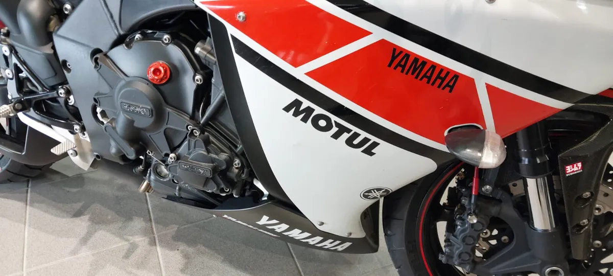 Yamaha R1 - Image 3