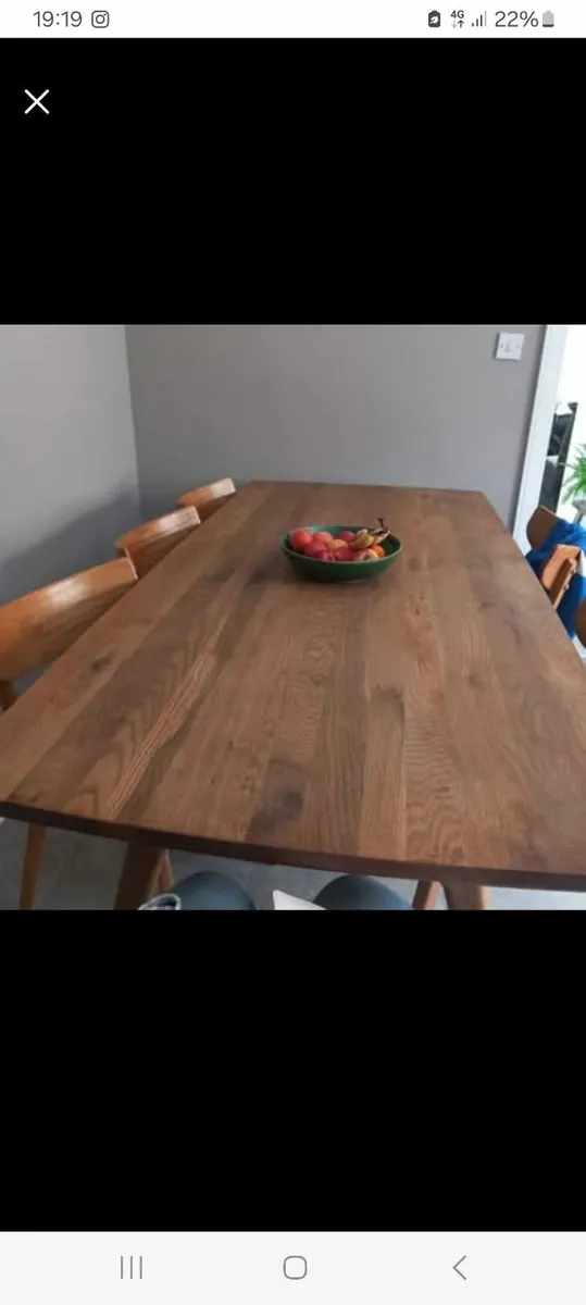 Dining table and chairs - Image 1