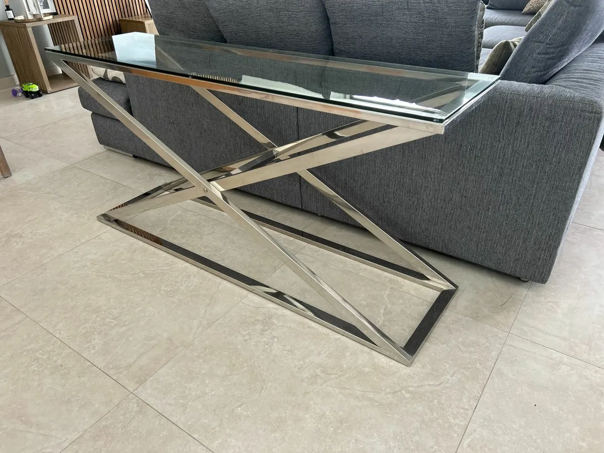 Console Table & 2 Lamp Tables - Image 1