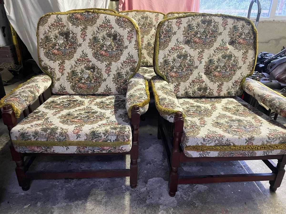 Couch and armchairs - Image 2