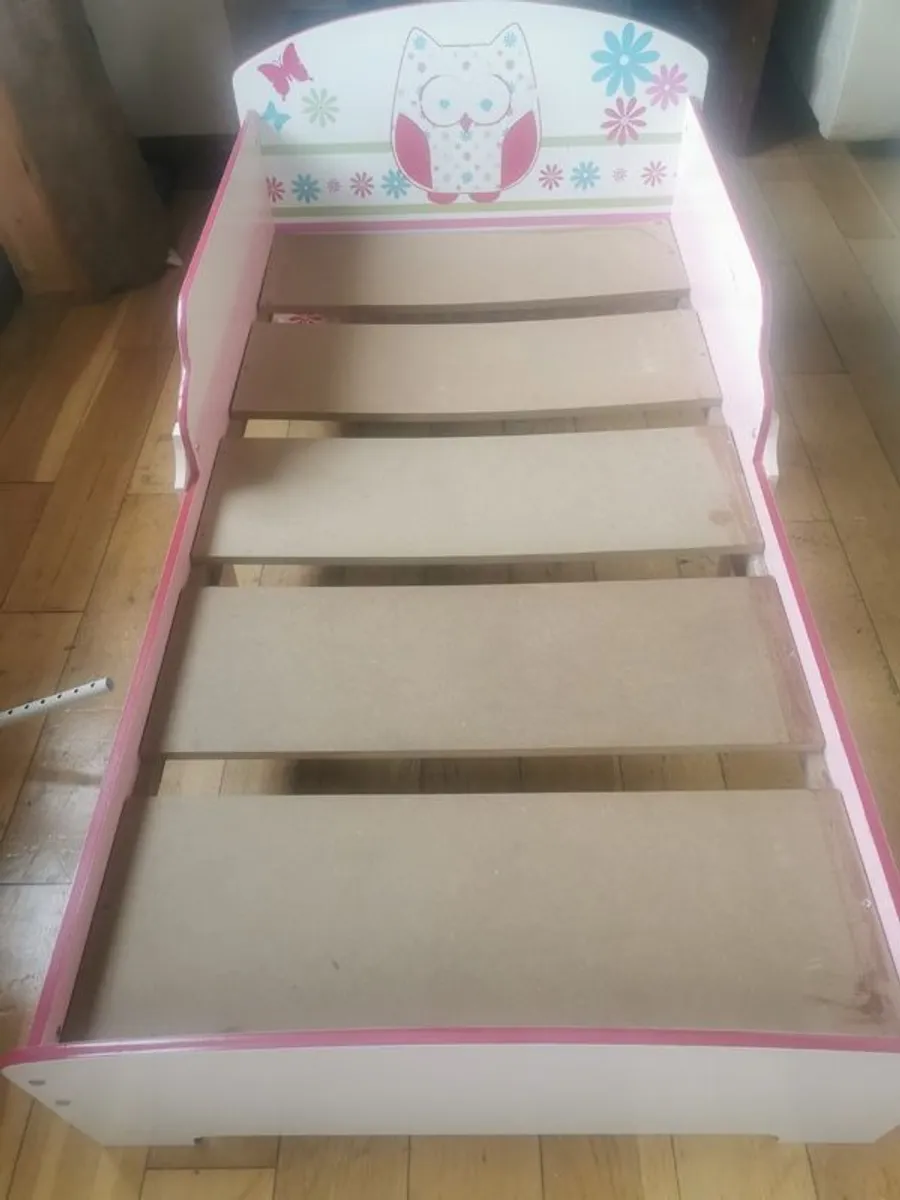 Toddler Bed and bed rail - Image 4