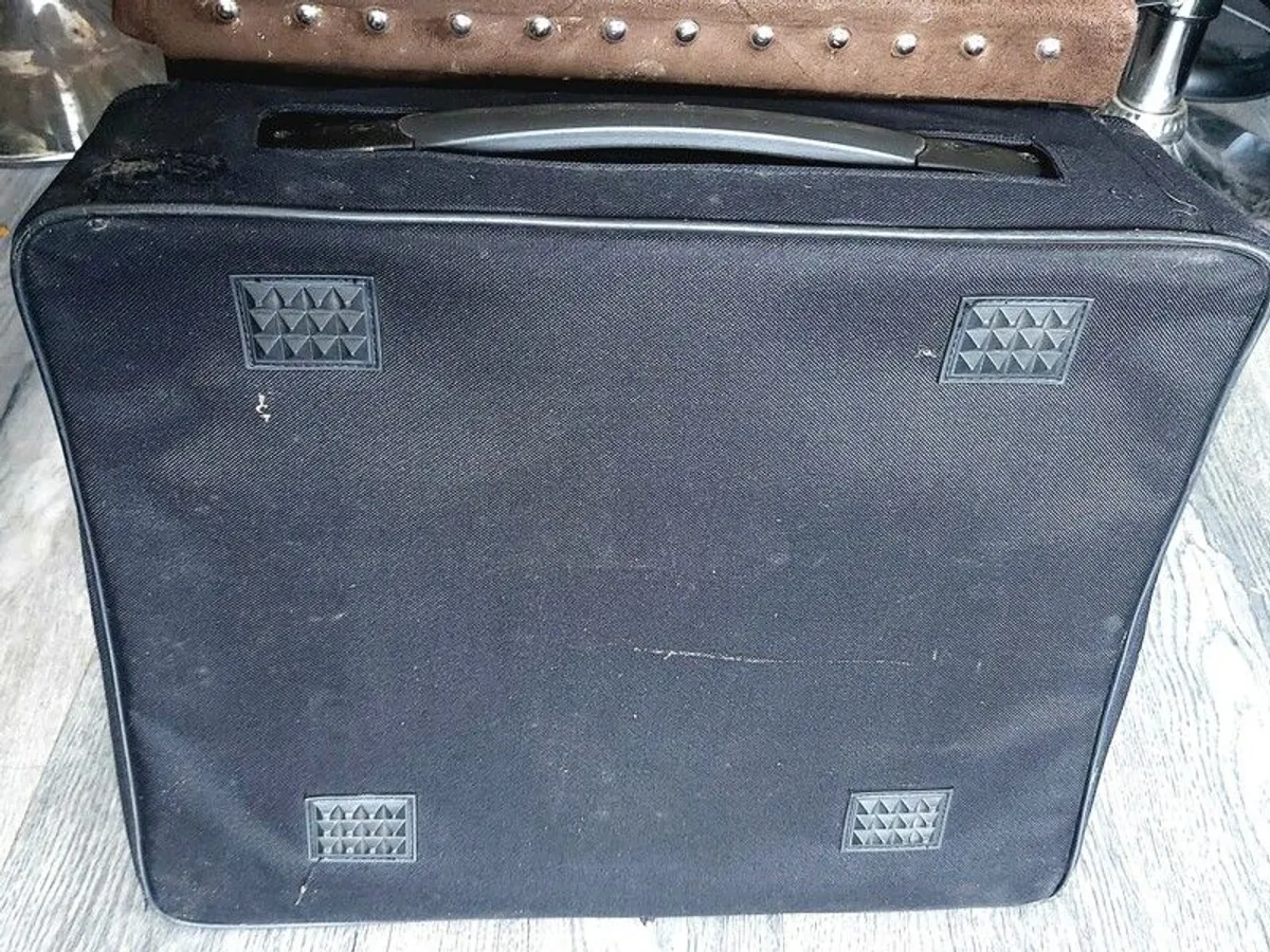 Electric guitar pedals in tote - Image 3