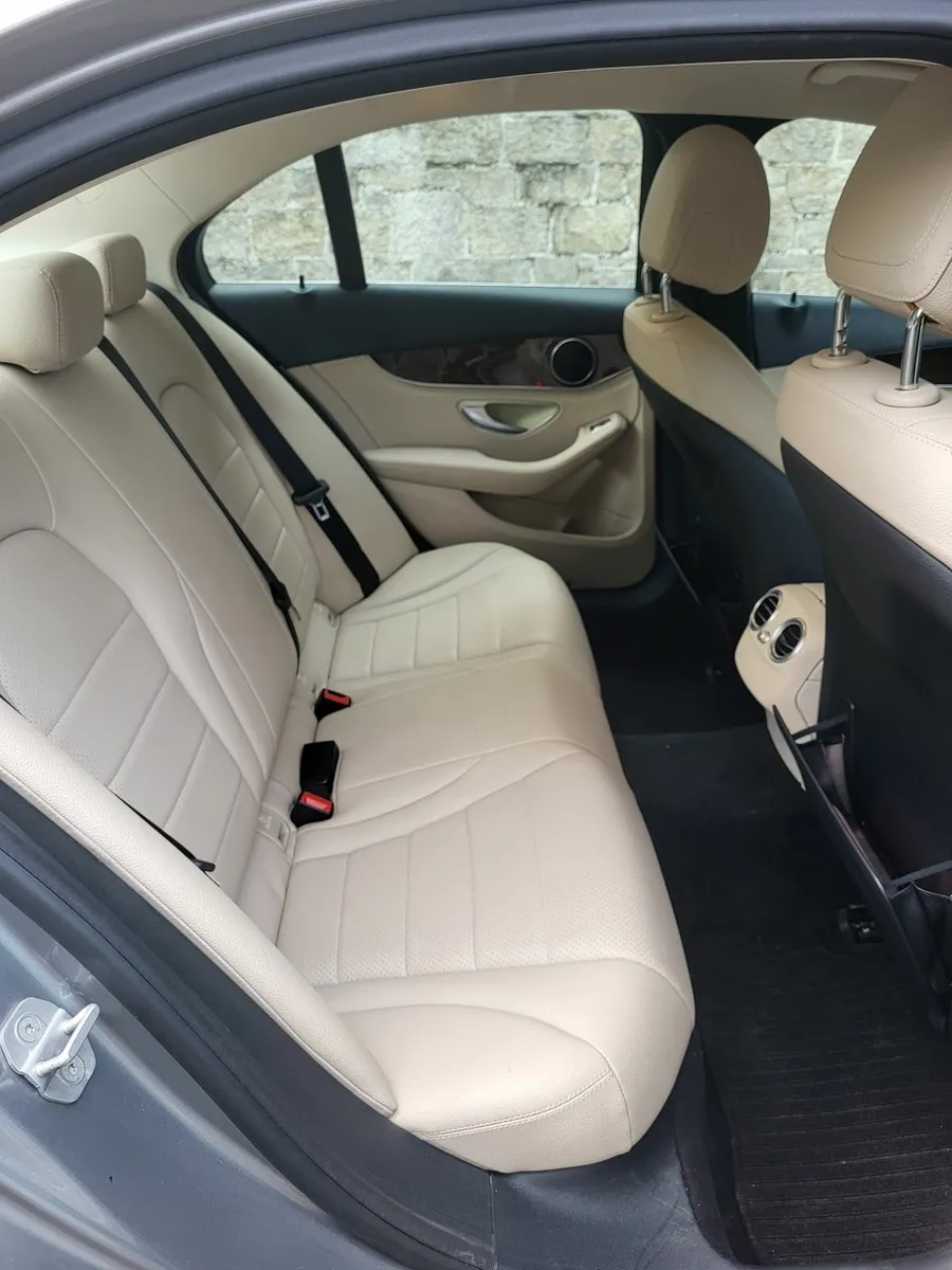 Mercedes-Benz C-Class 2015 - 1 previous owner  FSH - Image 1