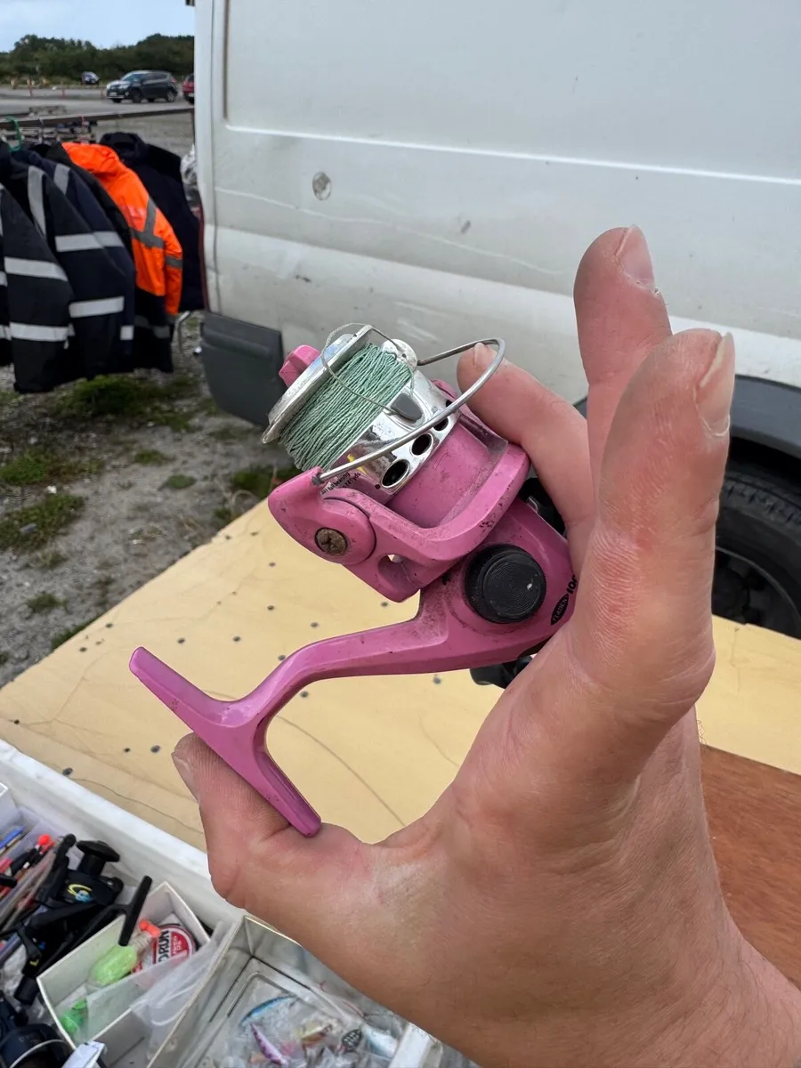 Kids fishing reel - Image 1