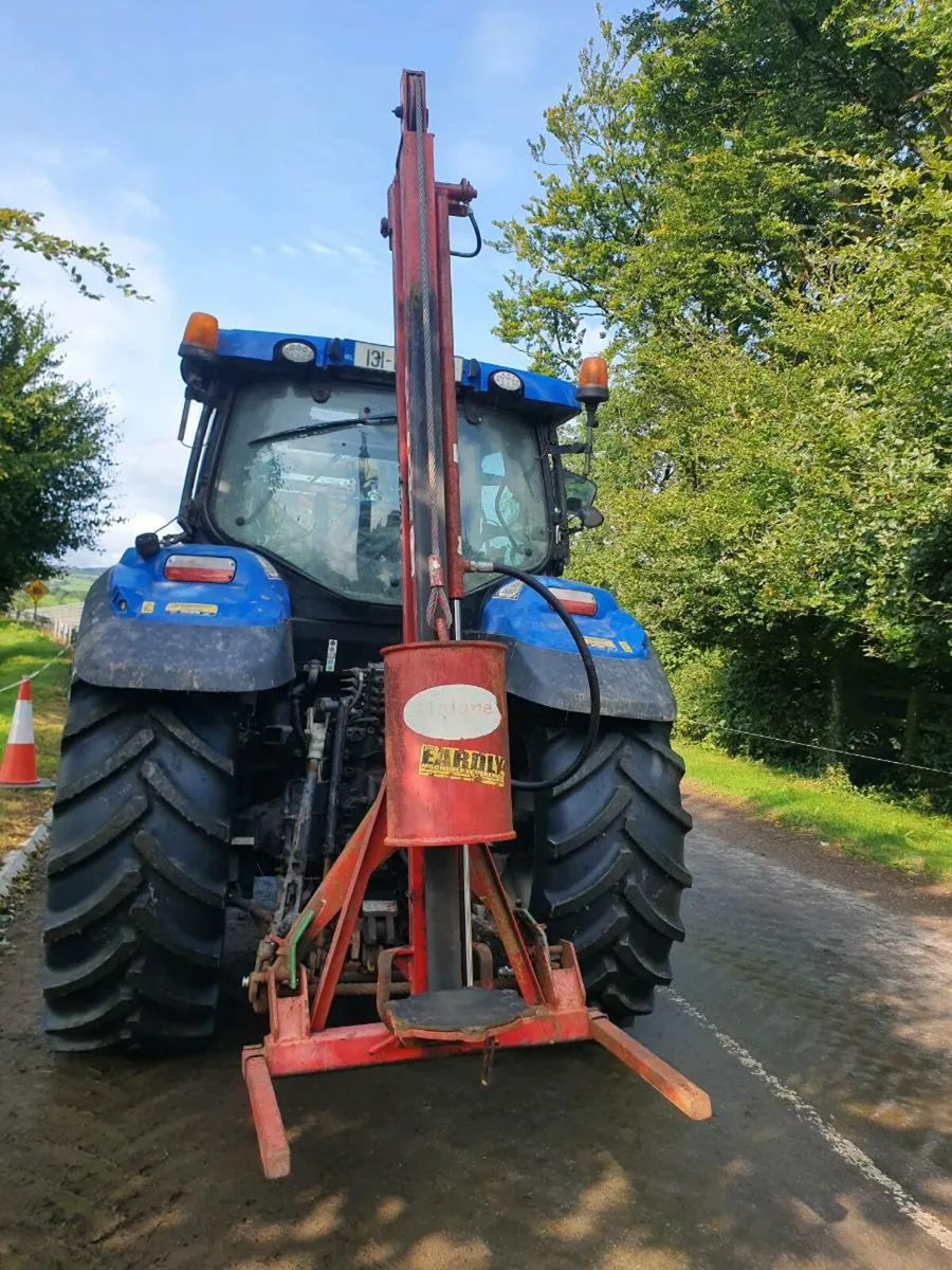 Malone Post Driver - Image 1
