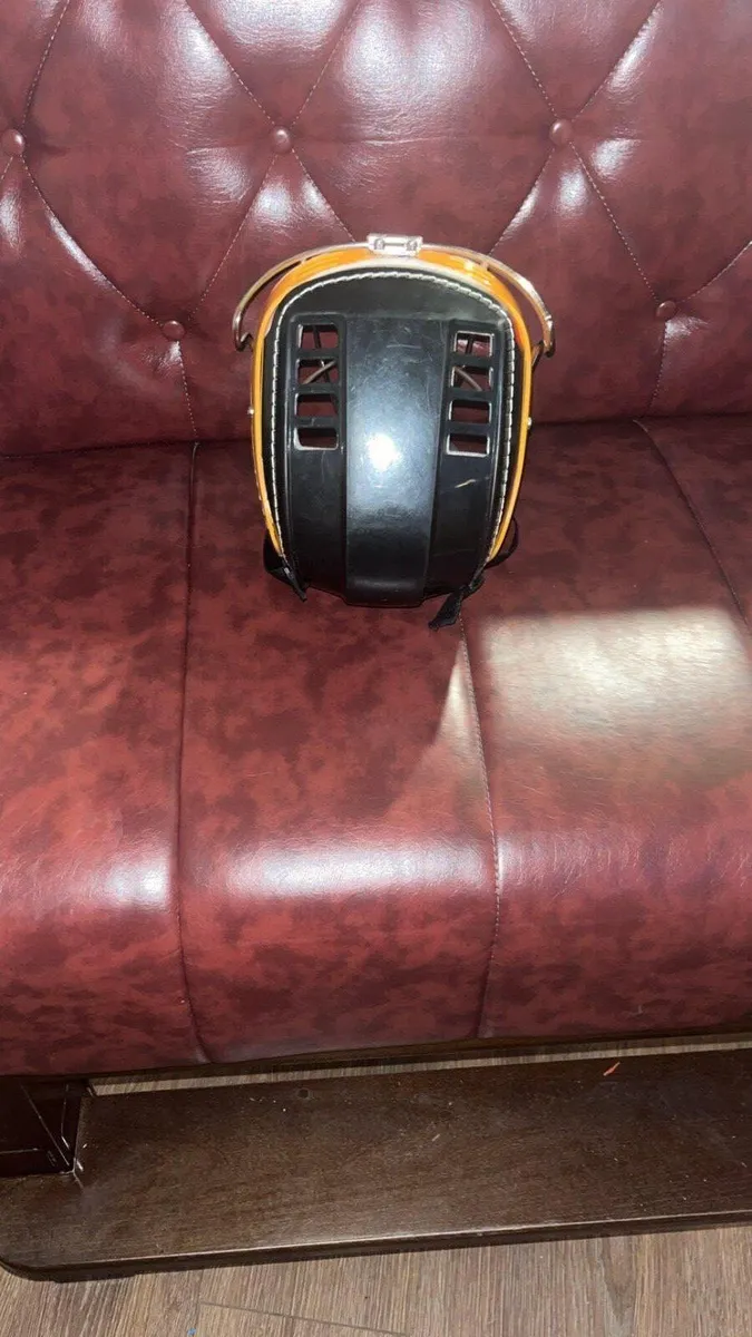 2 tone hurling helmet - Image 4