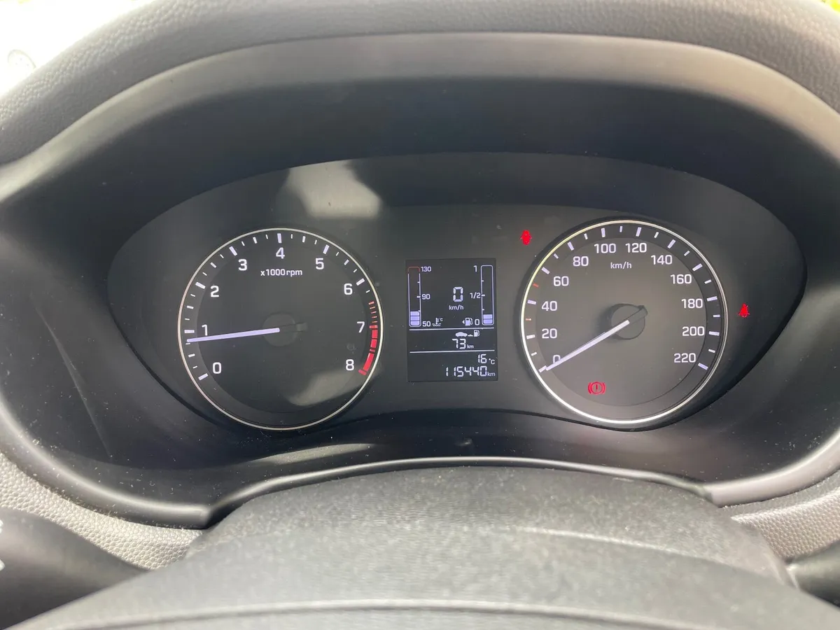 Hyundai i20 2015 - Image 2