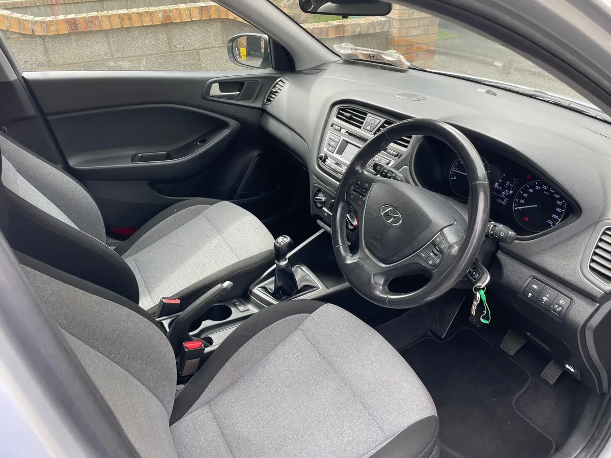 Hyundai i20 2015 - Image 4