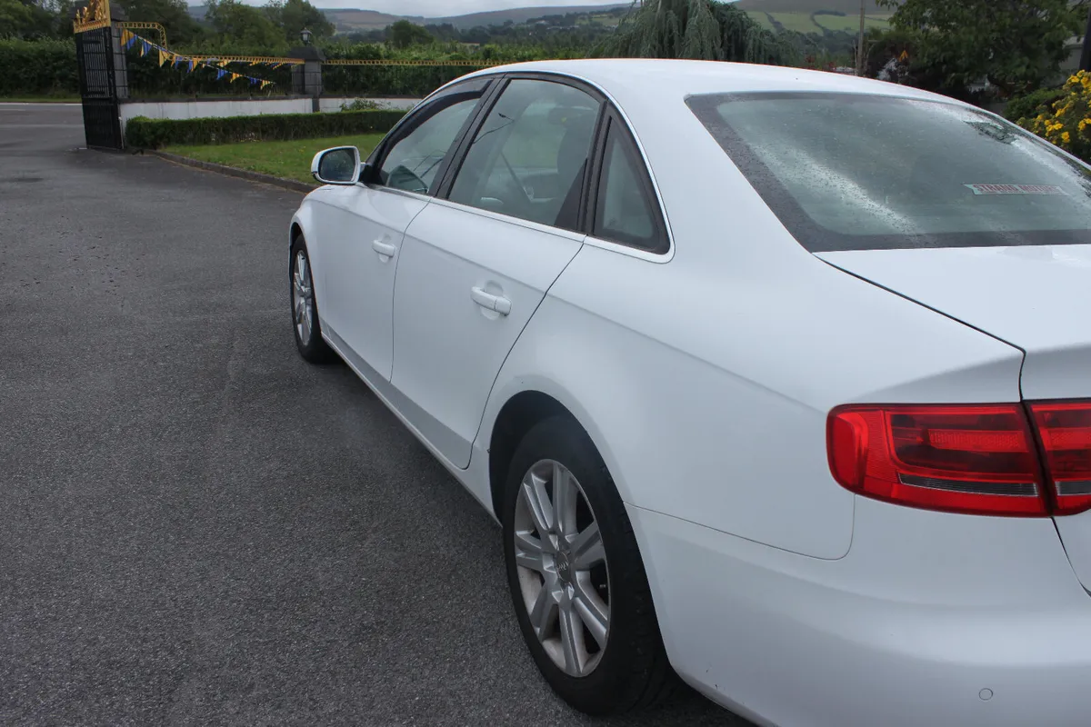Audi A4 2.0 TDI SE,  2012 - Image 4