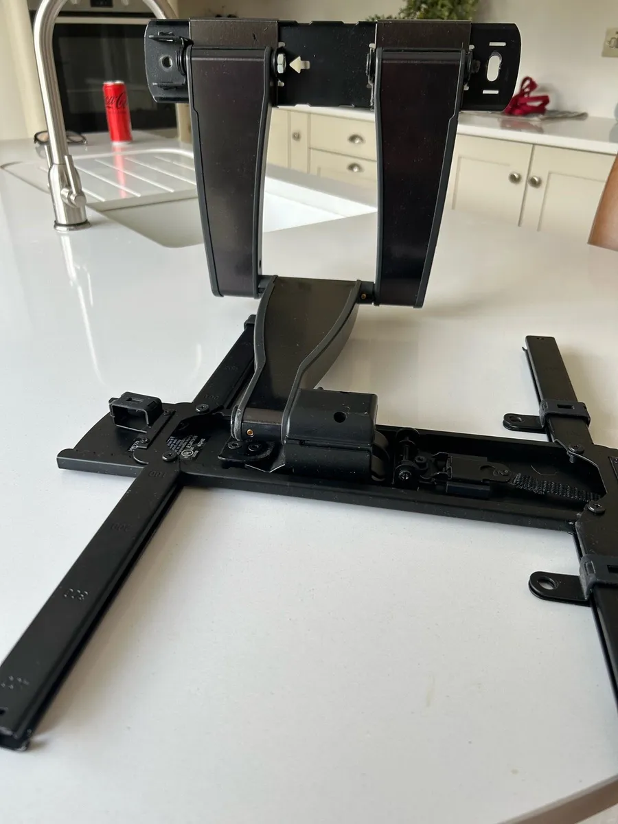 T. V bracket - Image 2