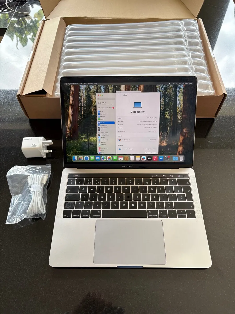 Apple MacBook Pro 2019 Touch Bar 13in 8g RAM/256GB - Image 1