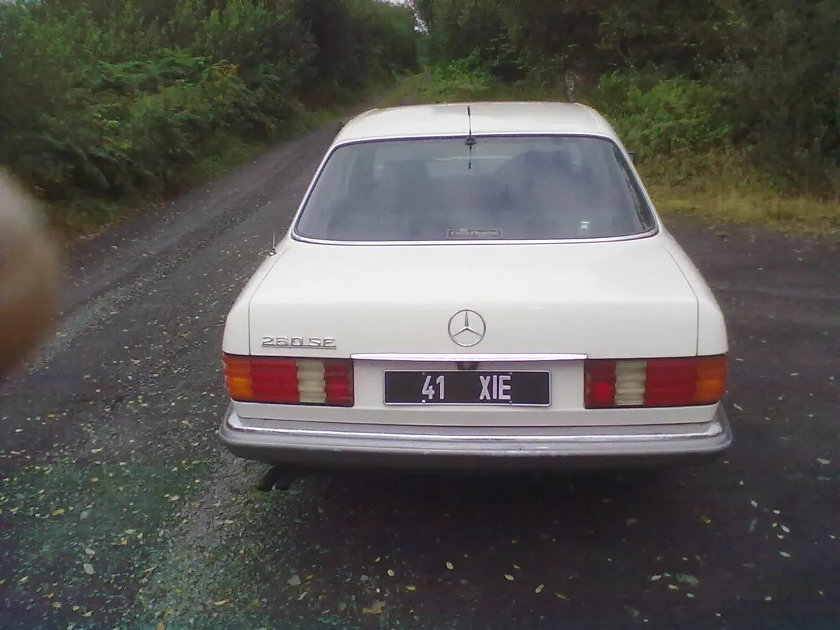 1982 mercedes 280se - Image 4
