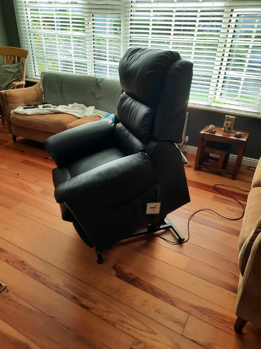 Rise and Recliner Chair (Restwell) - Image 3