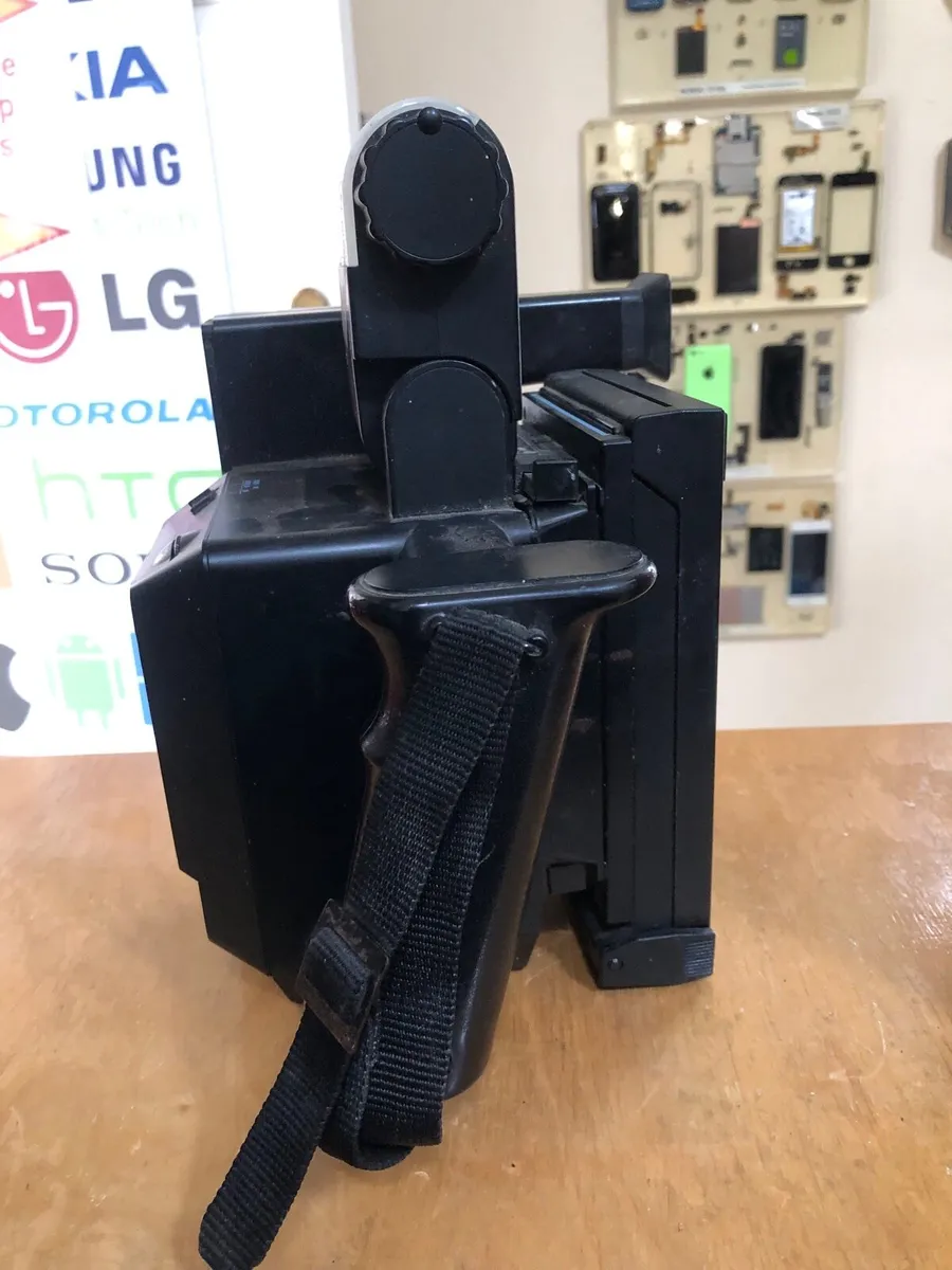 Polaroid Studio Express Vintage Camera - Image 4