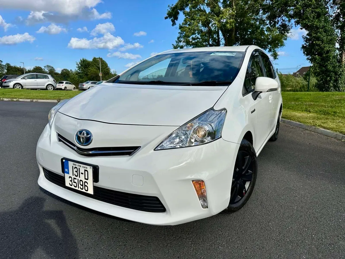 Toyota Prius + - Image 3