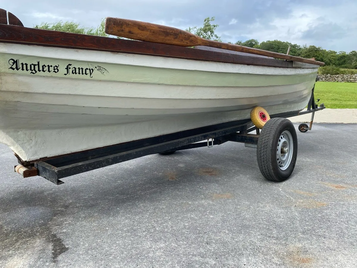 17ft Lake Boat with Trailer - Image 4