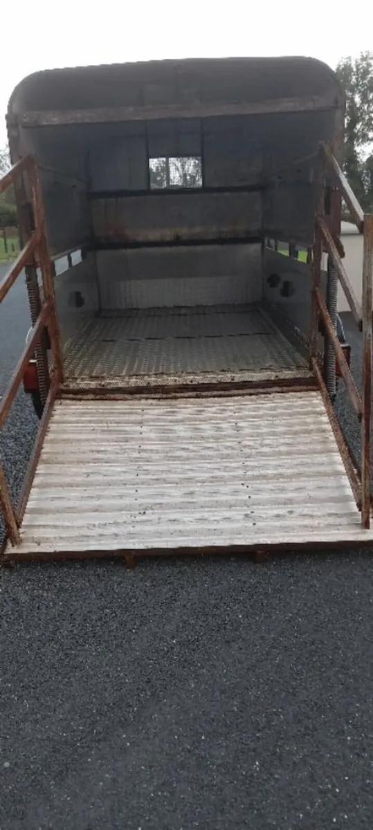 Cattle trailer - Image 2