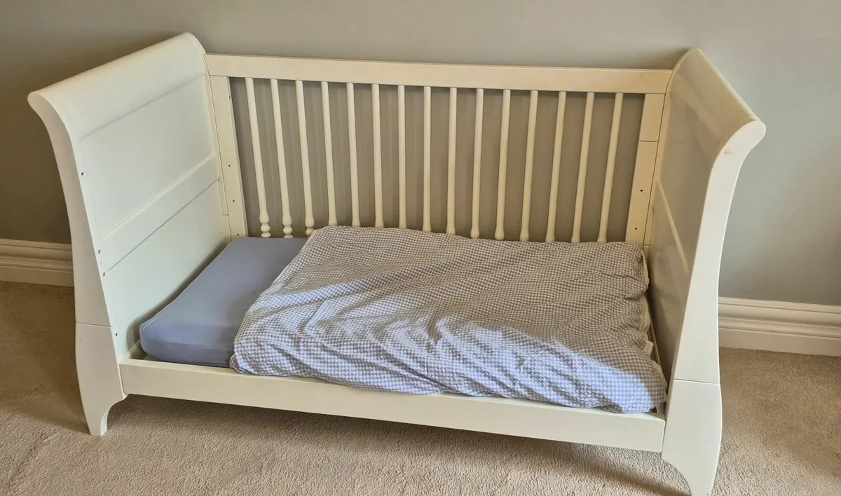 Mamas and Papas nursery furniture - Image 2
