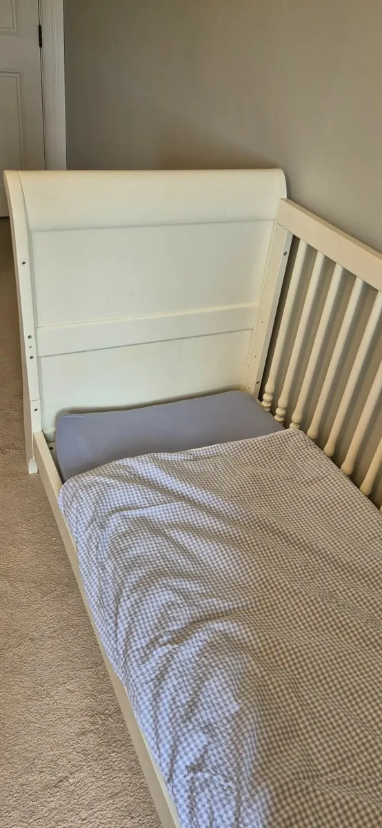 Mamas and Papas nursery furniture - Image 3