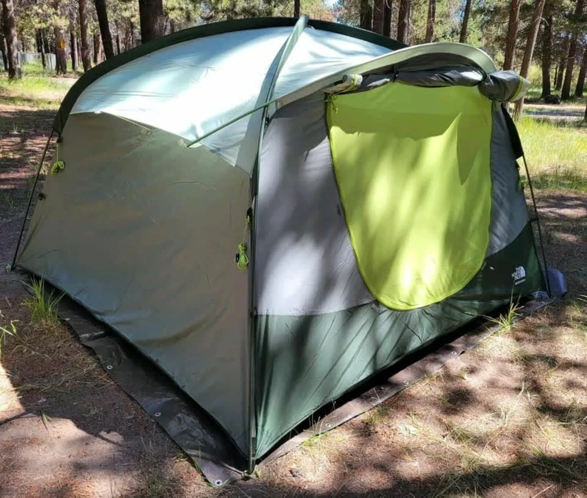 The North Face TNF Sequoia 4 Person Camping Tent - Image 2